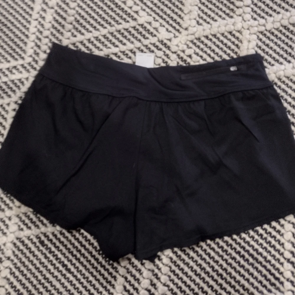 Nike women's shorts - Picture 4 of 4